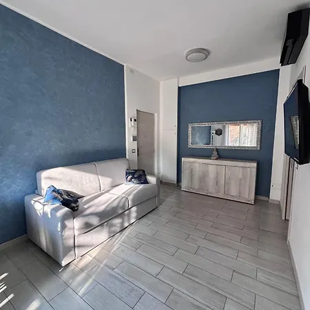 Naviglio, Metro Blu Duomo Apartment *