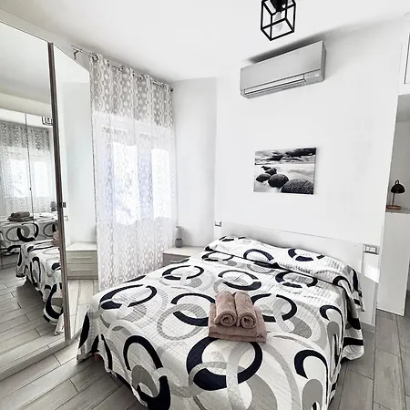 Apartment Naviglio, Metro Blu Duomo